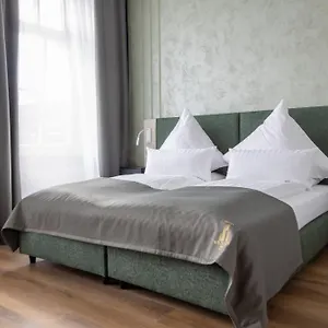 Boutique-hotel Weisses Haus Art Hotel